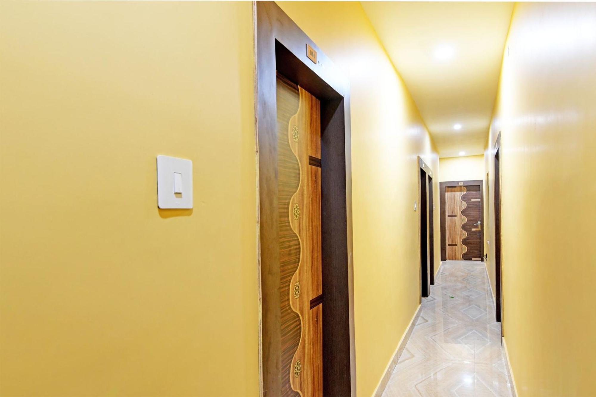 Collection O Shyamali Guest House Kolkata Exterior photo